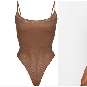 SKIMS Logo Mesh Foil Caramel Cami Bodysuit